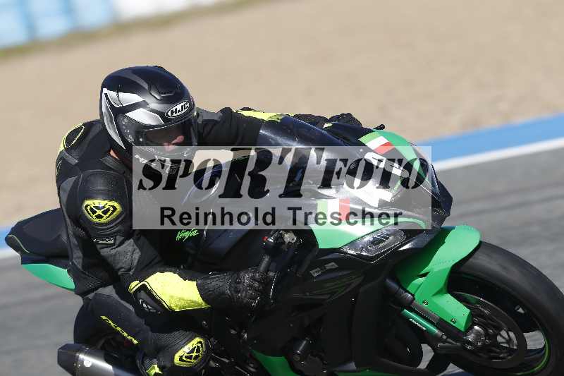 /Archiv-2024/01 26.-28.01.2024 Moto Center Thun Jerez/Gruppe gruen-green/48